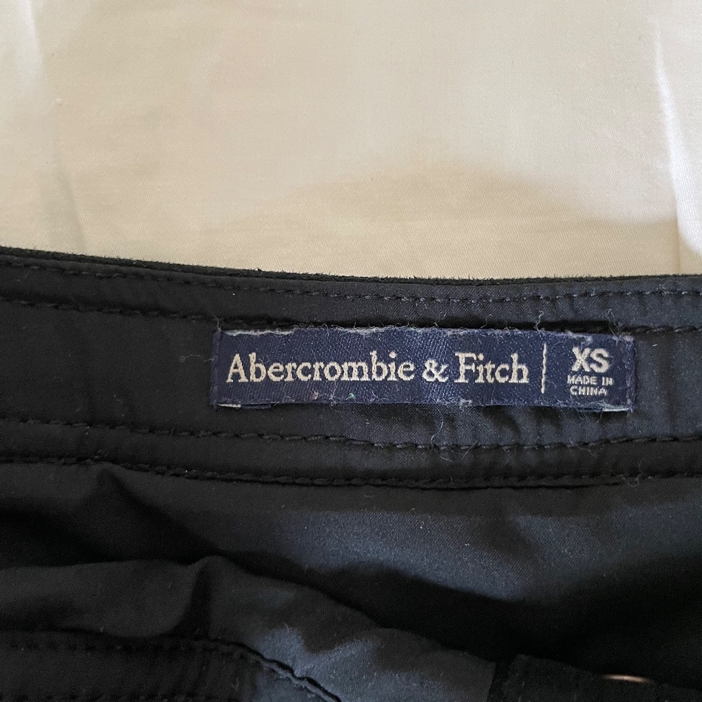 Abercrombie Black Faux-Suede Button-Up Mini Skirt Size XS - Picture 2 of 14